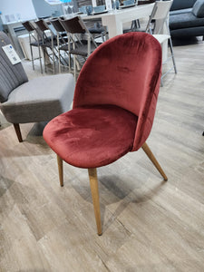 ZOMBA Floor Model Accent Chair